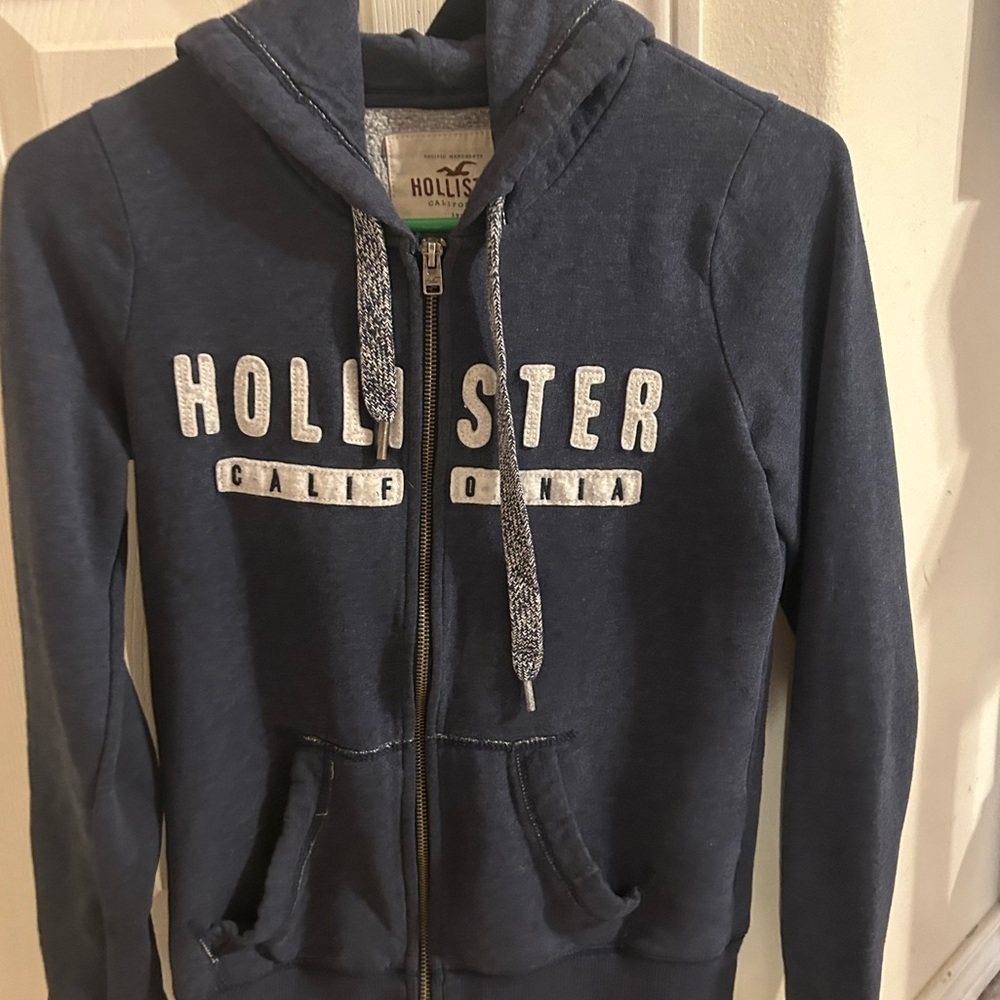 Hollister zip up